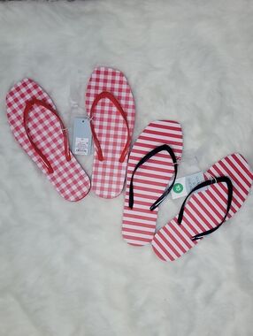 (2) Patterned Duo - Red & White Print & Red, White & Blue Flip Flops Size: 10